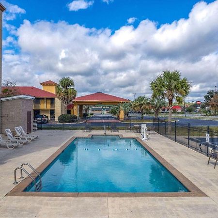 Baymont By Wyndham Savannah South Georgetown Exterior photo
